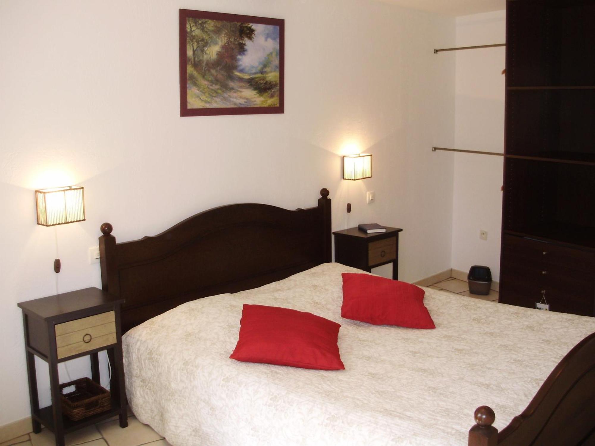 Auberge Du Bord Des Eaux - Demi-Pension Assuree Sur Reservation Сен-Аман-лез-О Екстериор снимка