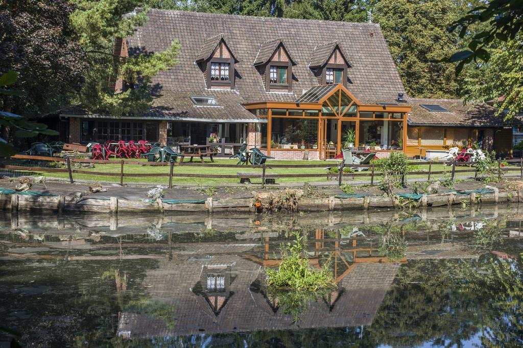 Auberge Du Bord Des Eaux - Demi-Pension Assuree Sur Reservation Сен-Аман-лез-О Екстериор снимка
